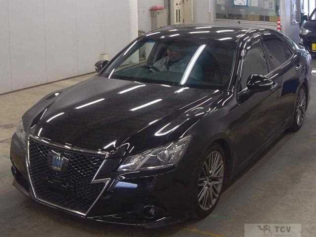 2014 Toyota Crown Hybrid