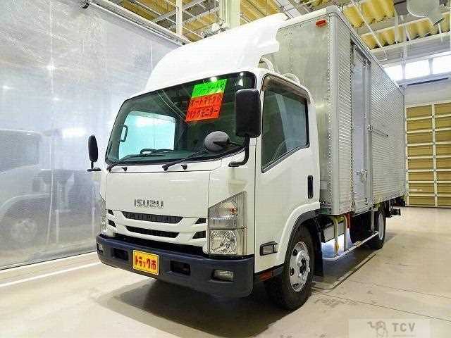 2017 Isuzu Elf Truck