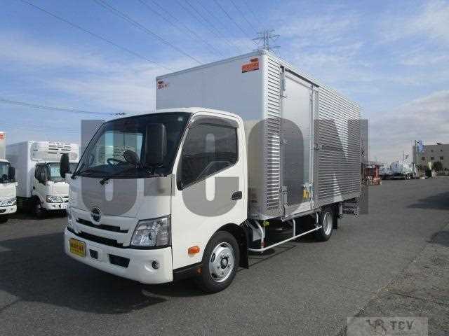 2025 Hino Dutro