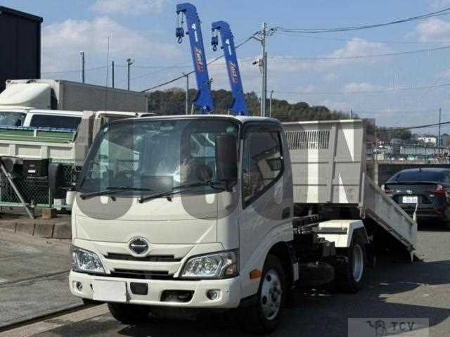 2022 Hino Dutro