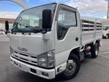 2010 Isuzu Elf Truck