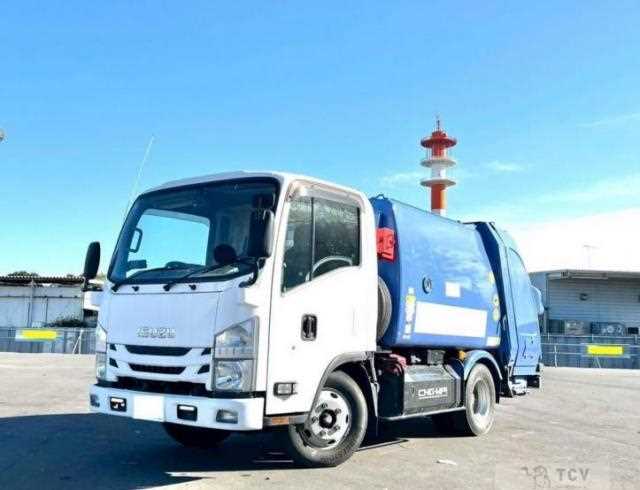 2017 Isuzu Elf Truck