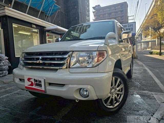 2006 Mitsubishi Pajero iO