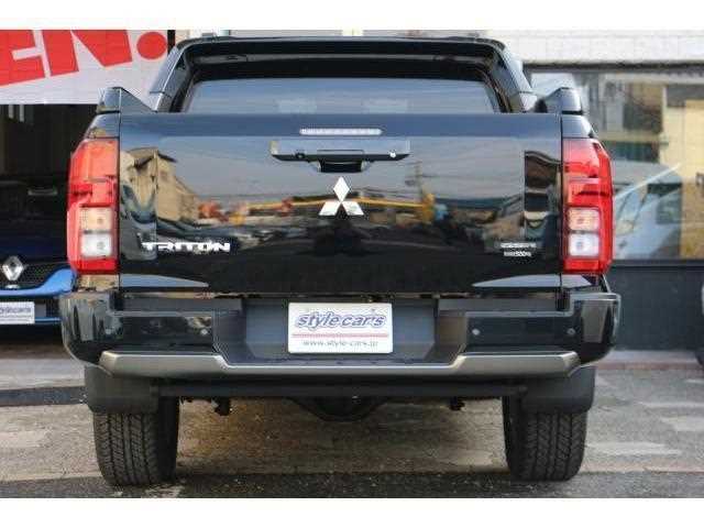 Mitsubishi Triton 2024 — фото 3 купить в Москве