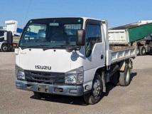 2015 Isuzu Elf Truck