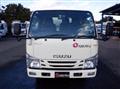 2016 Isuzu Elf Truck