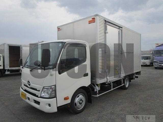 2025 Hino Dutro