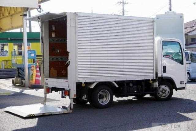 2019 Isuzu Elf Truck