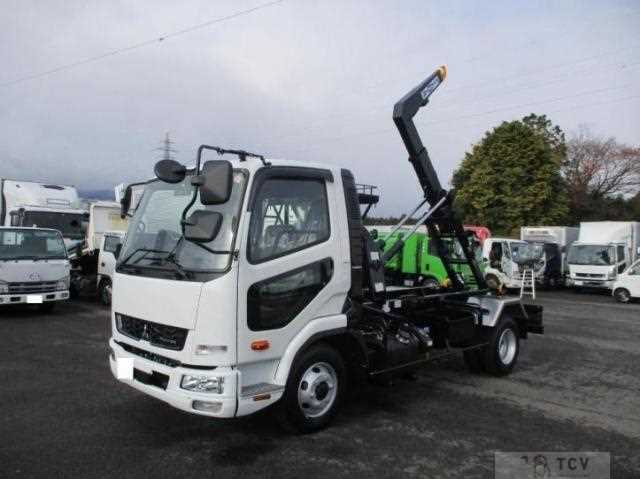 2025 Mitsubishi Fuso Fighter
