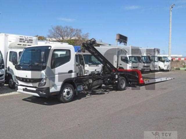 2025 Mitsubishi Fuso Canter