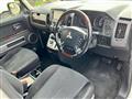 2017 Mitsubishi Delica D5