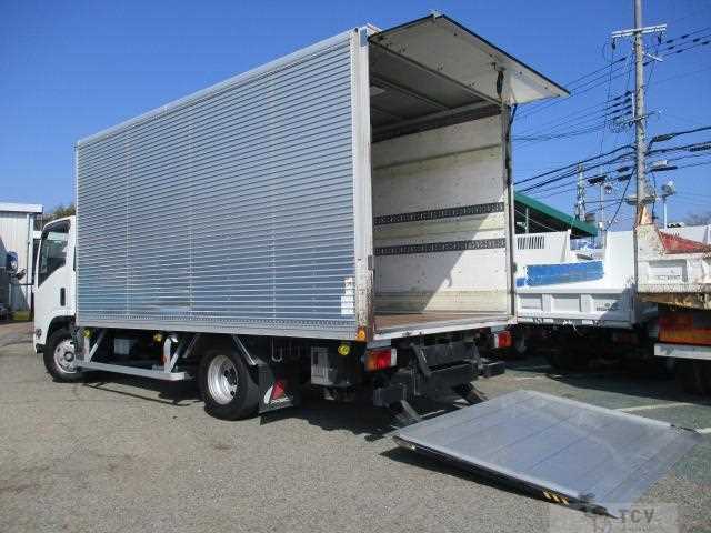 2014 Isuzu Elf Truck