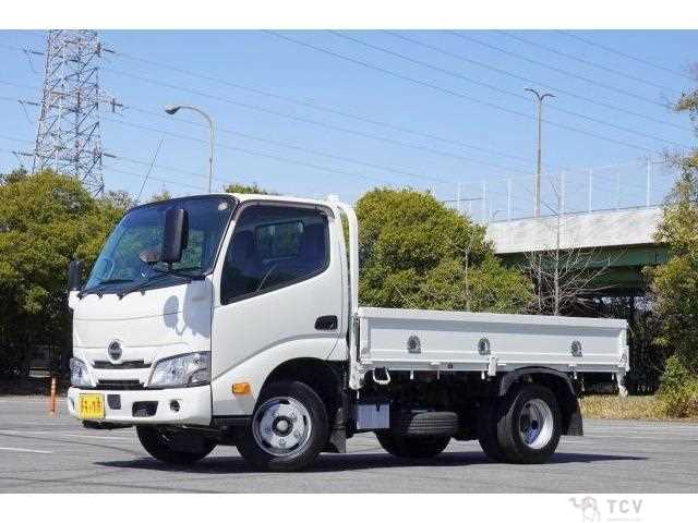 2024 Hino Dutro