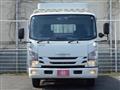 2020 Isuzu Elf Truck