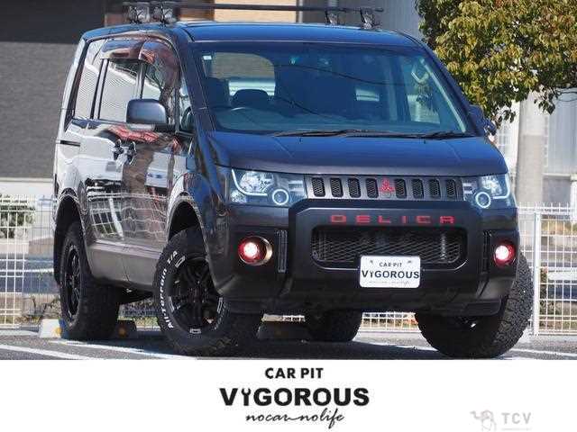 2011 Mitsubishi Delica D5