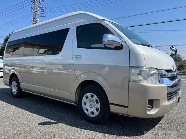 2017 Toyota Hiace Wagon