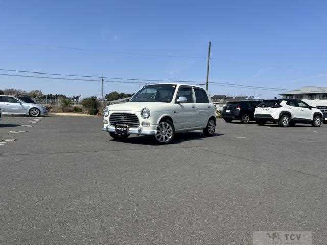 2002 Daihatsu Miragino