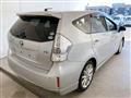 2012 Toyota PRIUS α