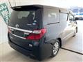 2013 Toyota Alphard Hybrid