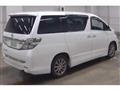 2013 Toyota Vellfire