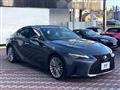 2021 Lexus IS