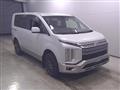 2022 Mitsubishi Delica D5