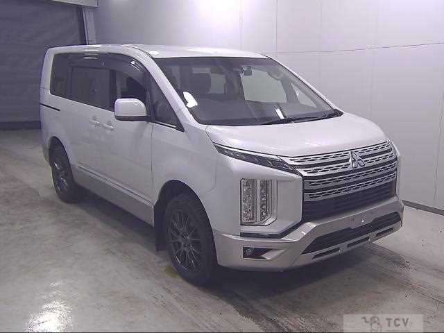 2022 Mitsubishi Delica D5