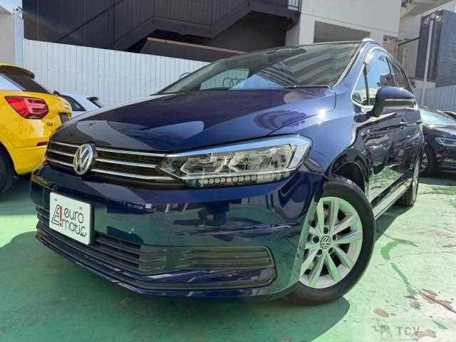 2017 Volkswagen Golf Touran
