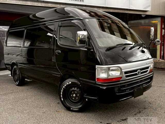 2004 Toyota Hiace Van