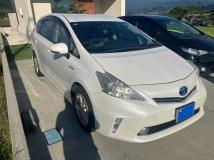 2013 Toyota PRIUS α