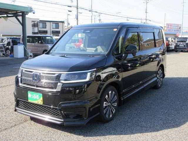 Honda Step WGN 2025 — фото 8 купить в Москве