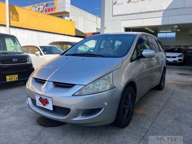 2004 Mitsubishi Grandis