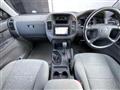 2001 Mitsubishi Pajero