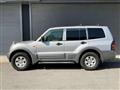 2001 Mitsubishi Pajero