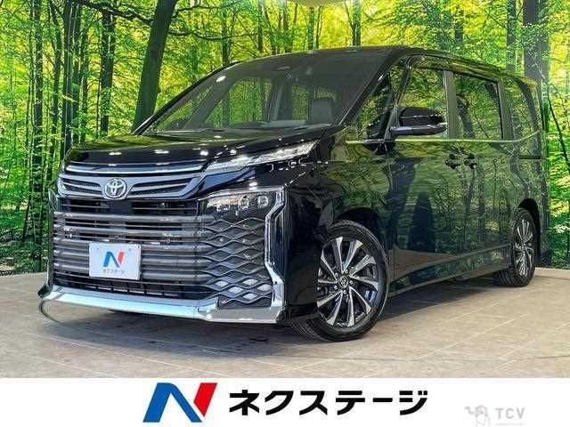 2022 Toyota Voxy