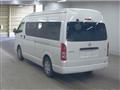 2016 Toyota Hiace Commuter
