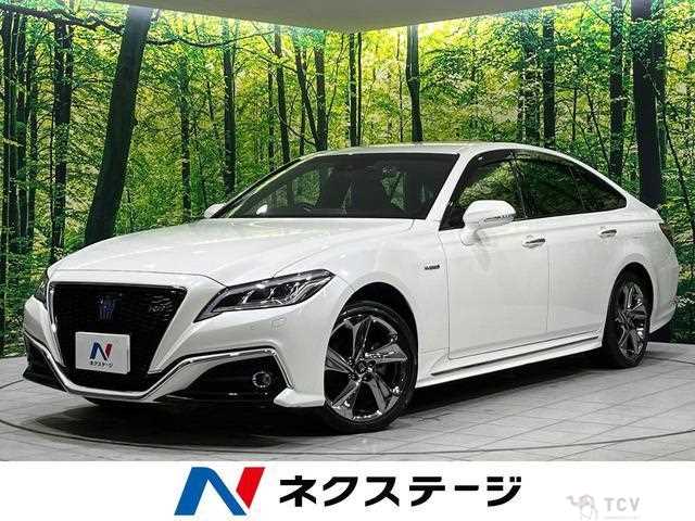 2019 Toyota Crown Hybrid