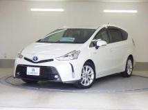 2015 Toyota PRIUS α
