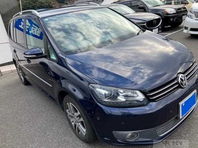 2014 Volkswagen Golf Touran