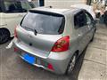 2005 Toyota Vitz