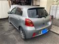 2005 Toyota Vitz