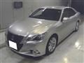 2014 Toyota Crown Hybrid