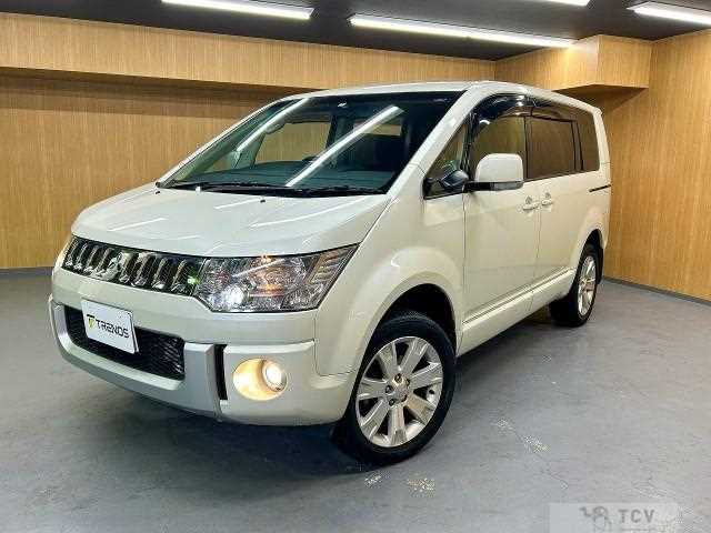 2016 Mitsubishi Delica D5