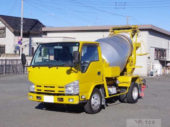 2014 Isuzu Elf Truck