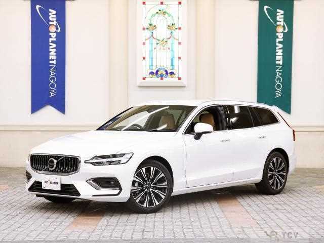 2025 Volvo V60