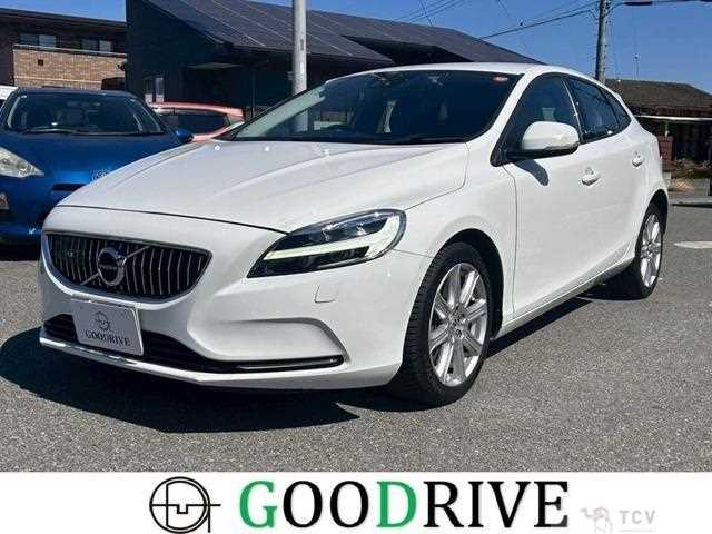 2018 Volvo V40