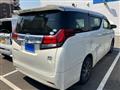 2016 Toyota Alphard Hybrid