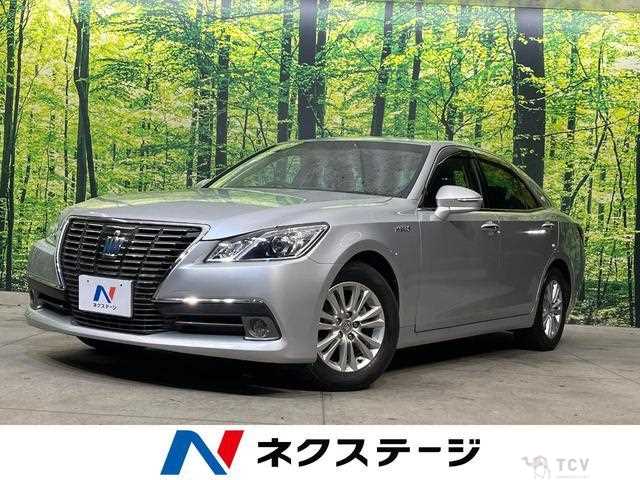 2015 Toyota Crown Hybrid