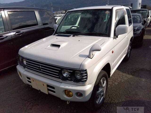 2000 Mitsubishi Pajero Mini