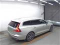 2022 Volvo V60